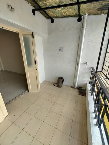 Bathroom in 2 BHK Apartment at Garden View Apartment Kothrud, Kothrud – for Rent