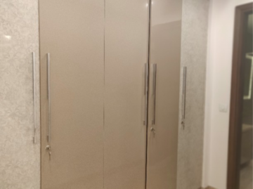 Furnished Amenities in 4 BHK Builder Floor at Florence Nightingale Lane, Green Park Extension – for Rent