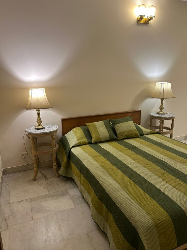 Bedroom, boutique-residential-apartments-c-253 3 Bedroom 325 Sq.Yd. Builder Floor In Defence Colony Delhi 9390246