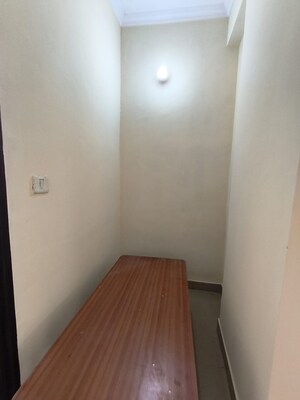 Room in 3 BHK Apartment at Sector 45 – for Sale