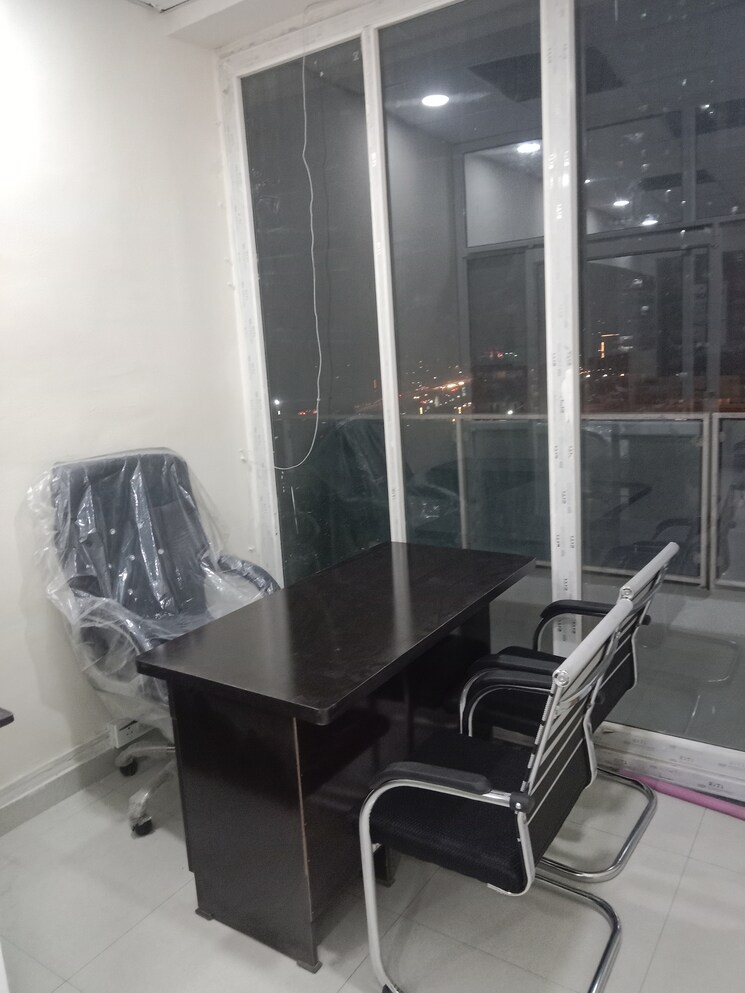 undefined, gaur-city-center Commercial Office Space 450 Sq.Ft. In Sector 4 Greater Noida Greater Noida 9390248