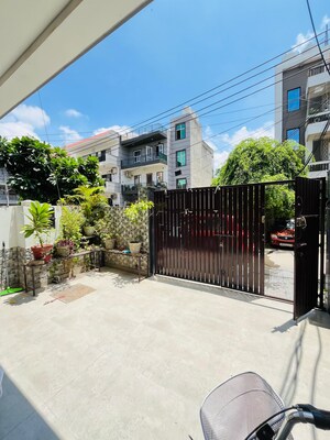 2 BHK Builder Floor – Exterior View View at Sector 46 - for Rent