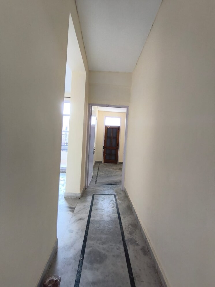 undefined, creative-huts-society 3 Bedroom 1600 Sq.Ft. Apartment In Sector 21c Faridabad 9390270