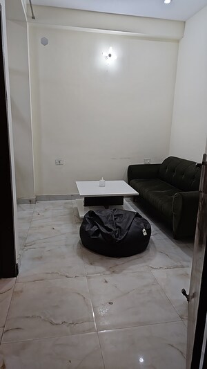 Master Bedroom in 1 BHK Builder Floor at Sector 40 – for Rent