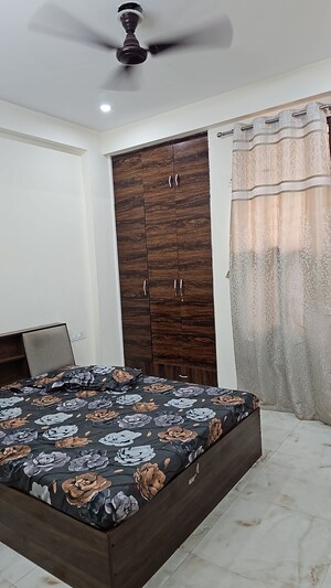 Bedroom in 1 BHK Builder Floor at Sector 40 – for Rent