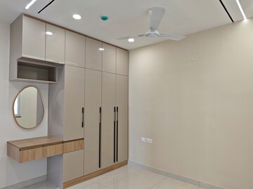 Room in 3 BHK Apartment at Prestige Beverly Hills, Kokapet – for Rent