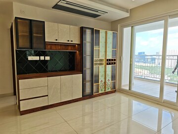 Room in 3 BHK Apartment at Prestige Beverly Hills, Kokapet – for Rent