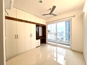 Room in 3 BHK Apartment at Prestige Beverly Hills, Kokapet – for Rent