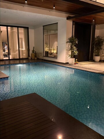 Swimming Pool in 6+ BHK Villa at Civil Lines – for Sale