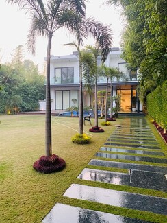 6+ BHK Villa For Sale in Meremahakalji