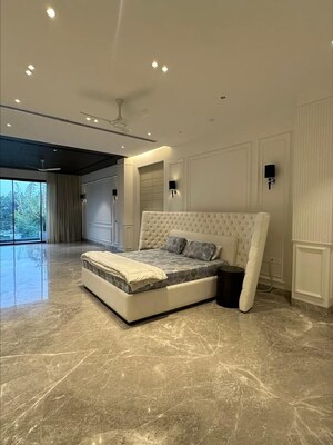 Living Room in 6+ BHK Villa at Civil Lines – for Sale