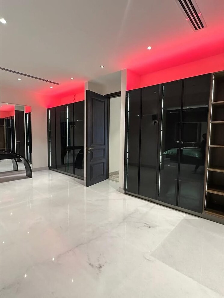 Living Room, civil lines 6+ Bedroom 1100 Sq.Yd. Villa In Civil Lines Delhi 9390311