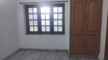 Room in 3 BHK Apartment at Jubilee Hills – for Rent