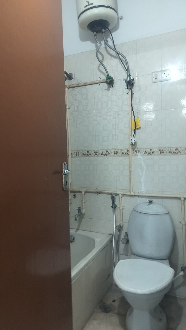 Bathroom, jubilee hills 3 Bedroom 1600 Sq.Ft. Apartment In Jubilee Hills Hyderabad 9390313