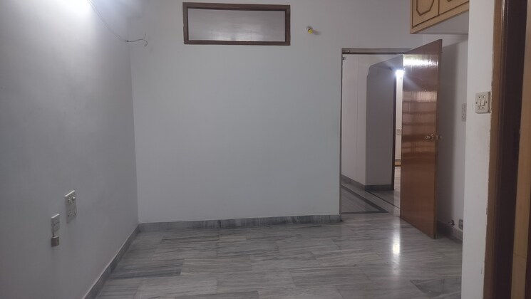 Room, jubilee hills 3 Bedroom 1600 Sq.Ft. Apartment In Jubilee Hills Hyderabad 9390313