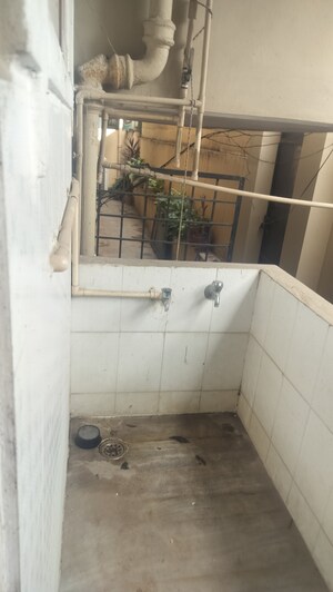 Bathroom in 3 BHK Apartment at Jubilee Hills – for Rent