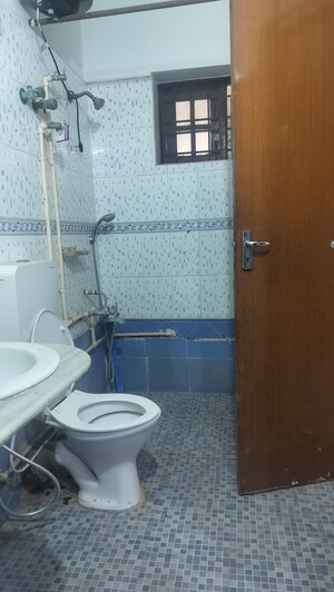 Bathroom in 3 BHK Apartment at Jubilee Hills – for Rent