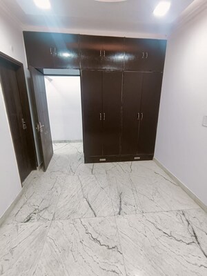 Room in 2 BHK Builder Floor at Lajpat Nagar 4 – for Rent