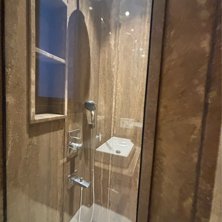 Bathroom, vasant vihar 4 Bedroom 400 Sq.Yd. Builder Floor In Vasant Vihar Delhi 9390337