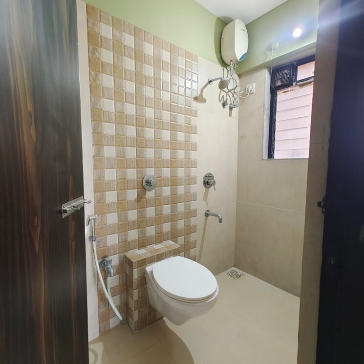 Bathroom, raunak-unnathi-woods-phase-6 1 Bedroom 445 Sq.Ft. Apartment In Kasarvadavali Thane 9390329