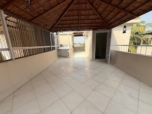 Parking in 4 BHK Penthouse at Reputed Kirloskar Residency, Aundh – for Sale