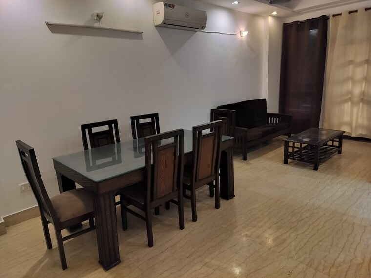 Dining area, east-of-kailash-block-b-rwa 3 Bedroom 160 Sq.Yd. Builder Floor In East Of Kailash Delhi 9390334