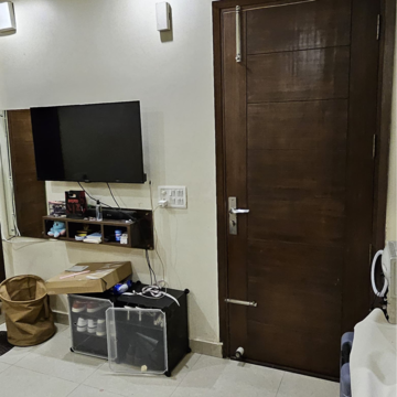 Team Area in 1 RK Builder Floor at Saket – for Rent