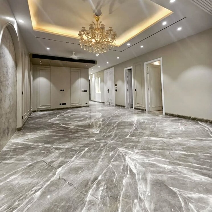 Room, civil lines 5 Bedroom 500 Sq.Yd. Penthouse In Civil Lines Delhi 9390358