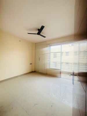 Room in 2 BHK Builder Floor at Sector 46 – for Rent