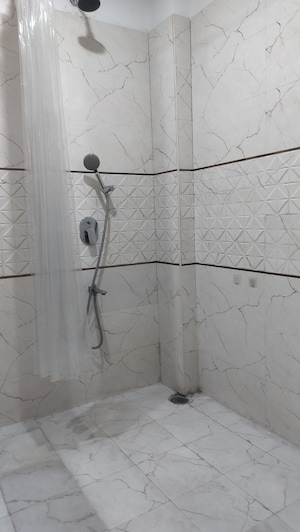Bathroom in 3 BHK Apartment at Jubilee Hills – for Rent