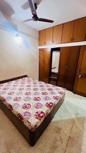 Bedroom in 2 BHK Apartment at Nehru Nagar – for Rent