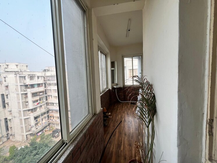 Balcony, jal-vayu-vihar-noida 3 Bedroom 1216 Sq.Ft. Apartment In Sector 21 Noida 9390420