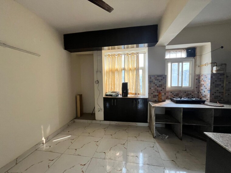 Living Room, jal-vayu-vihar-noida 3 Bedroom 1216 Sq.Ft. Apartment In Sector 21 Noida 9390420