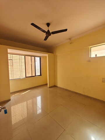 Room in 2 BHK Apartment at Maitri Tower, Nerul – for Rent