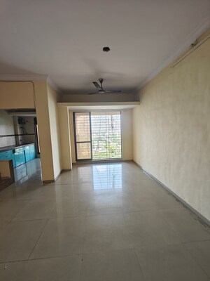 Room in 2 BHK Apartment at Maitri Tower, Nerul – for Rent