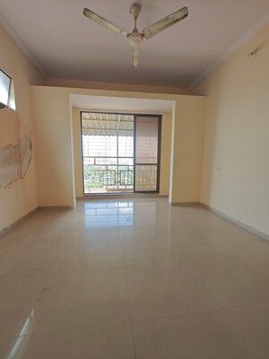 Room in 2 BHK Apartment at Maitri Tower, Nerul – for Rent