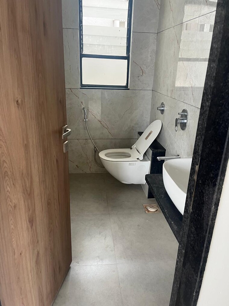 Bathroom, aaiji-vivanta 2 Bedroom 840 Sq.Ft. Apartment In Balewadi Pune 9390461