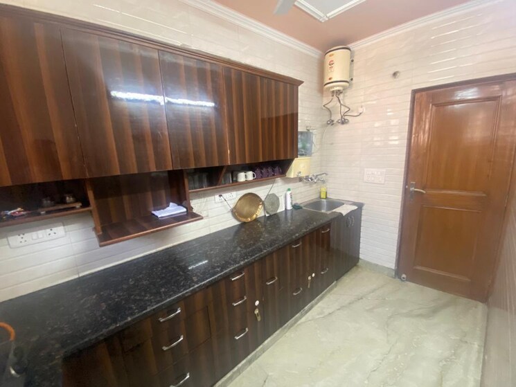 Kitchen, lajpat nagar 4 2.5 Bedroom 900 Sq.Ft. Builder Floor In Lajpat Nagar 4 Delhi 9390472