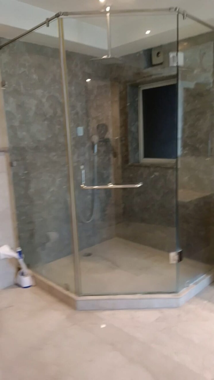 Bathroom, lajpat nagar 4 2 Bedroom 900 Sq.Ft. Builder Floor In Lajpat Nagar 4 Delhi 9390480
