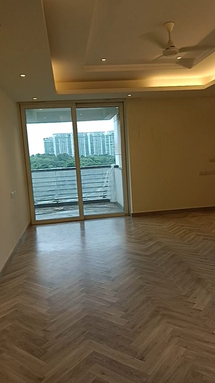 Room, lajpat nagar 4 2 Bedroom 900 Sq.Ft. Builder Floor In Lajpat Nagar 4 Delhi 9390480