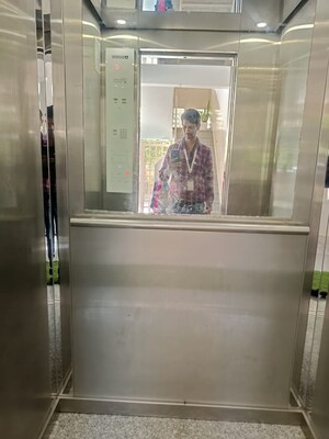 Bathroom in 1 BHK Builder Floor at Sector 40 – for Rent