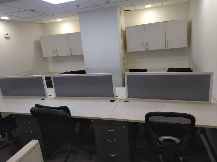Team Area, laxmi nagar Commercial Office Space 675 Sq.Ft. In Laxmi Nagar Delhi 9390503
