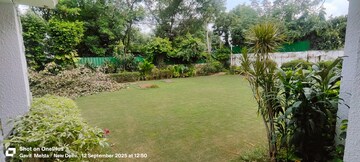 5 BHK Independent House – Garden View at Sainik Farm - for Rent