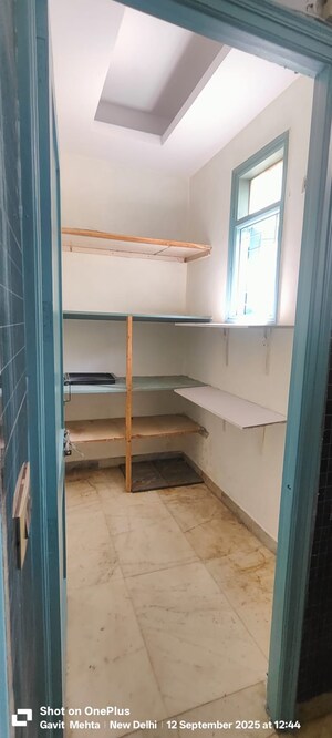 Kitchen in 5 BHK Independent House at Sainik Farm – for Rent