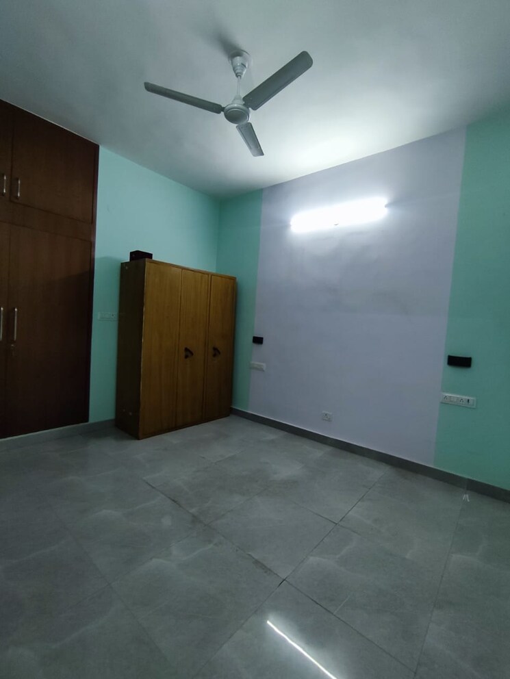 Room, saket 2 Bedroom 600 Sq.Ft. Builder Floor In Saket Delhi 9390517