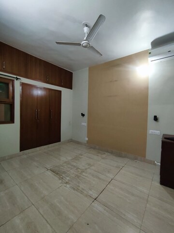 Room in 2 BHK Builder Floor at Saket – for Sale