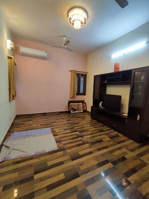 Bedroom in 2 BHK Builder Floor at Saket – for Sale