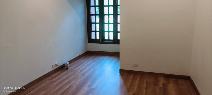 Room, lajpat nagar 4 1 Bedroom 550 Sq.Ft. Builder Floor In Lajpat Nagar 4 Delhi 9390523