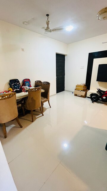 Team Area in 2 BHK Apartment at Satguru Solitaire, Thane West – for Sale