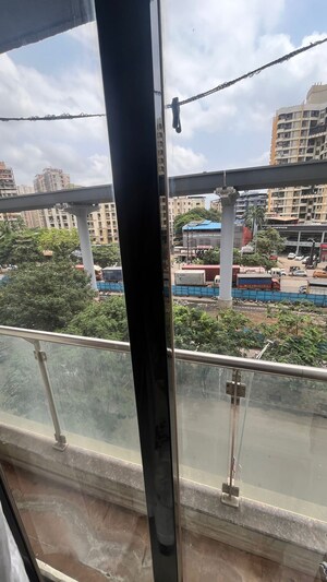 Swimming Pool in 2 BHK Apartment at Satguru Solitaire, Thane West – for Sale